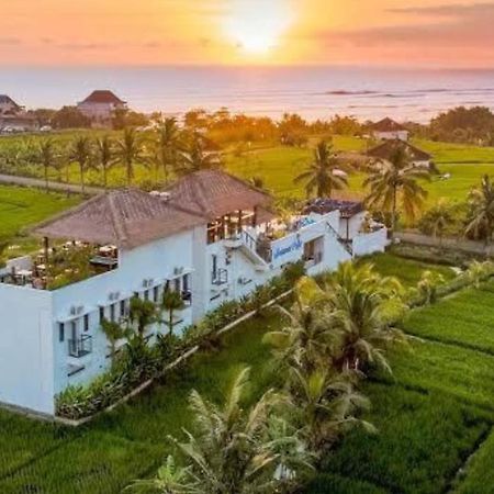 Swell Hotel, Pool Bar & Restaurant 타나롯 외부 사진