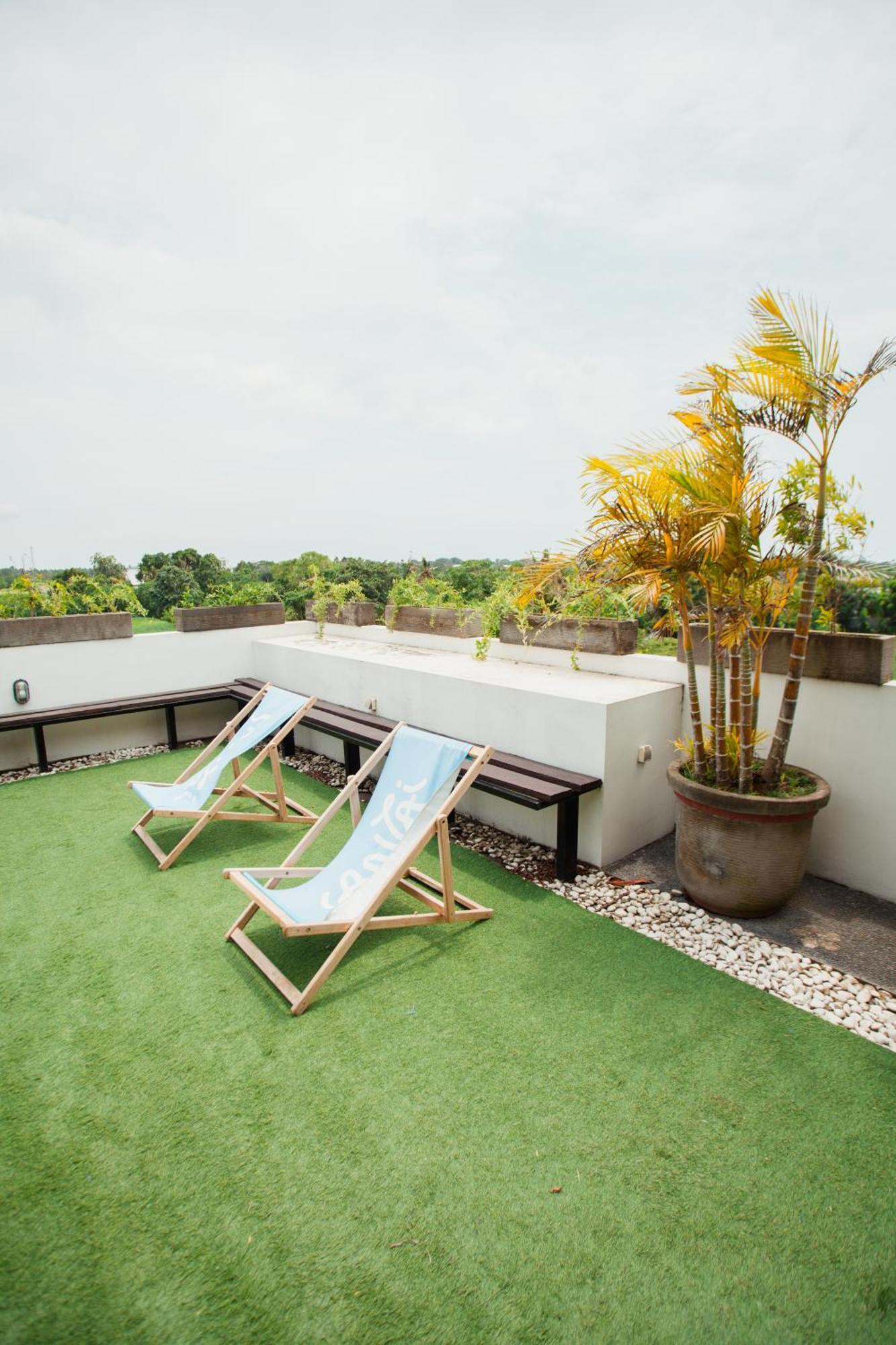Swell Hotel, Pool Bar & Restaurant 타나롯 외부 사진